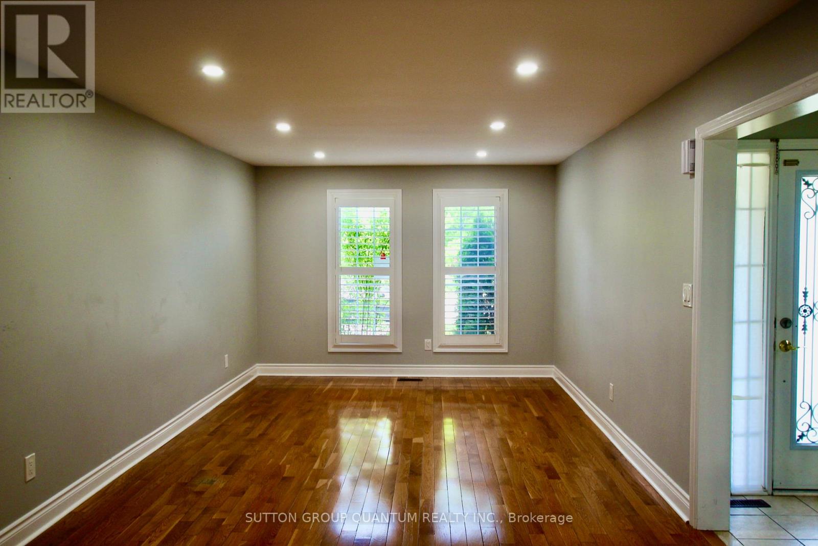 51 SPRINGHURST AVENUE