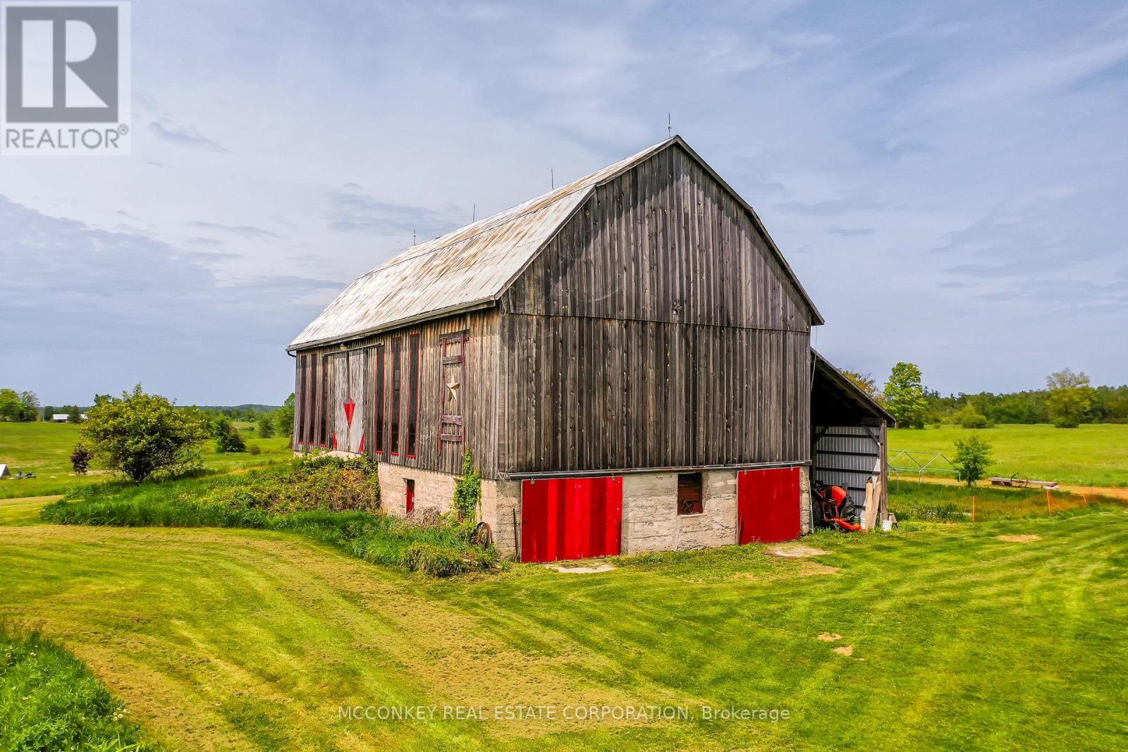 2385 NORTHEY'S ROAD