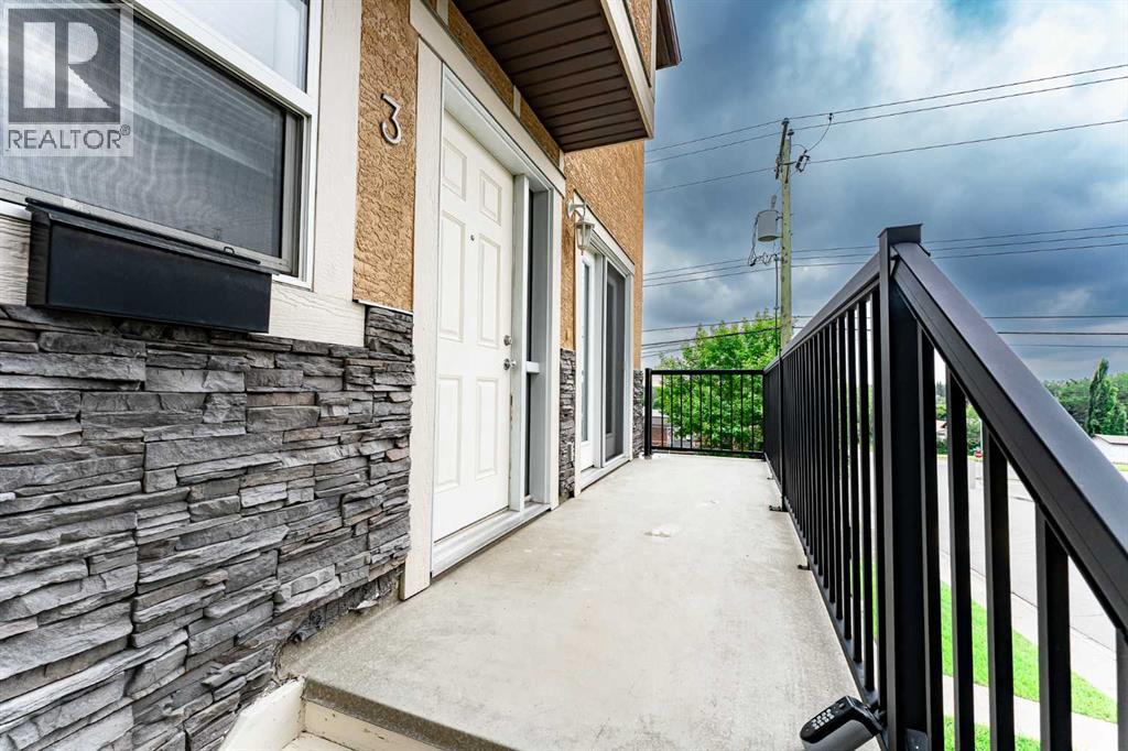 3, 55 Collingwood Place NW