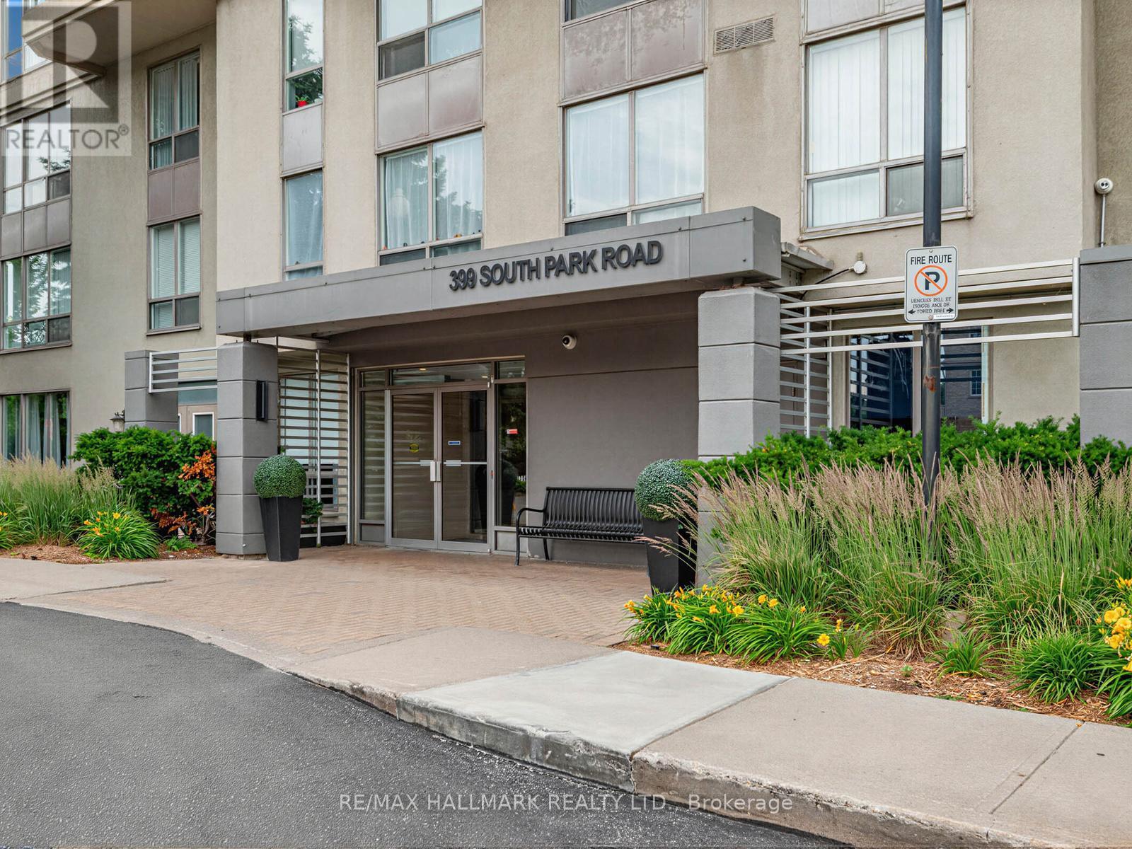 1102 - 399 SOUTH PARK ROAD