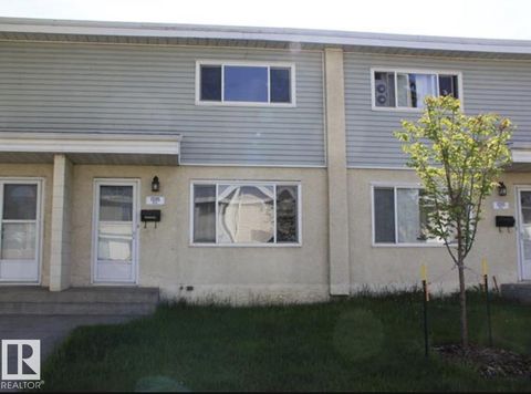 13315 90 ST NW Edmonton AB T5E3M7