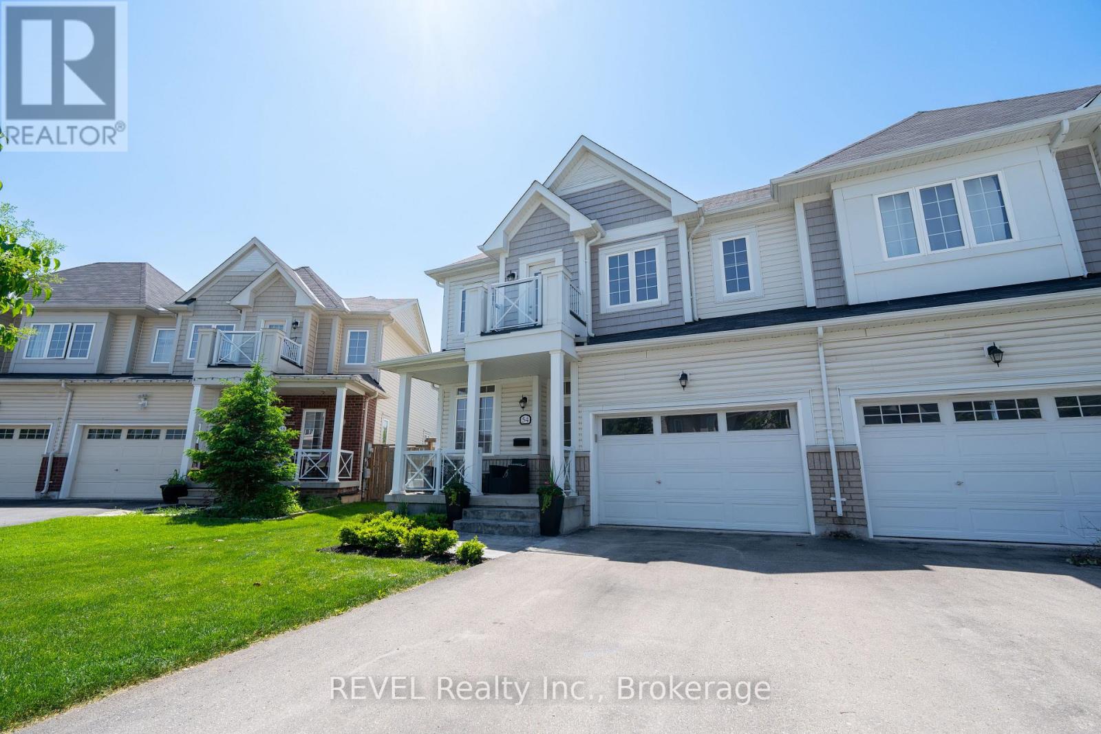 54 DOMINION CRESCENT