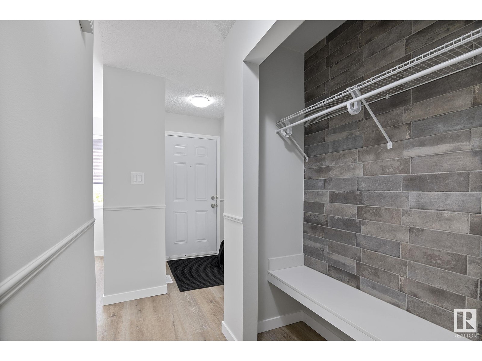 246 LANCASTER TC NW
