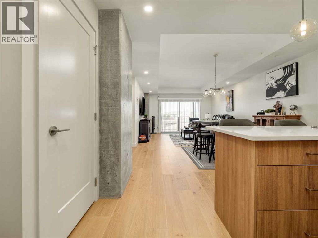 218, 102 Scenic Drive N