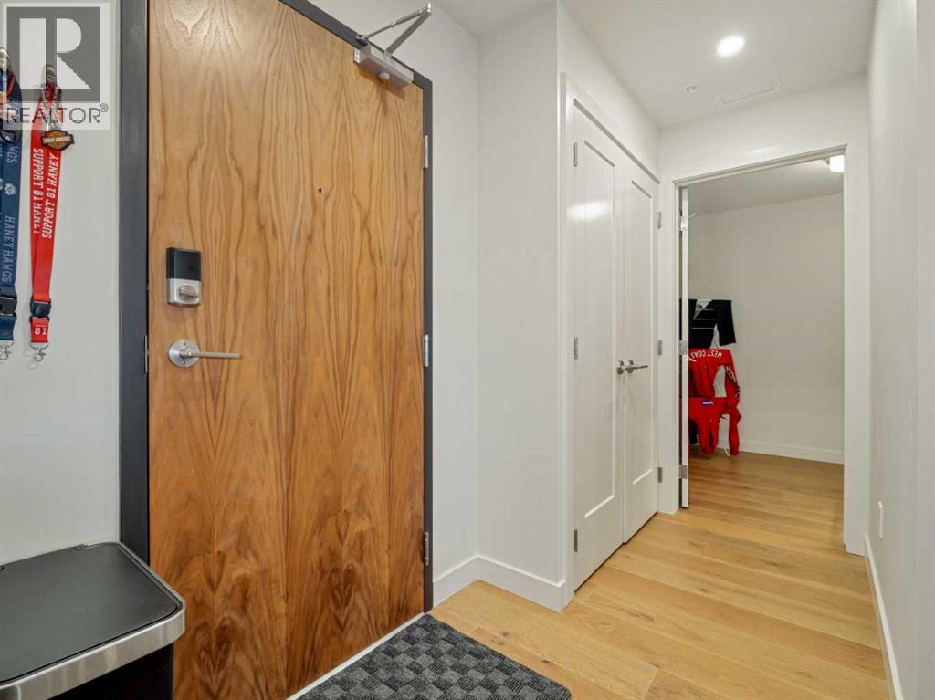 218, 102 Scenic Drive N