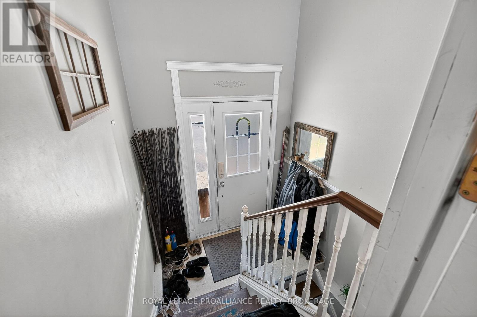1088 PINEWOOD PLACE