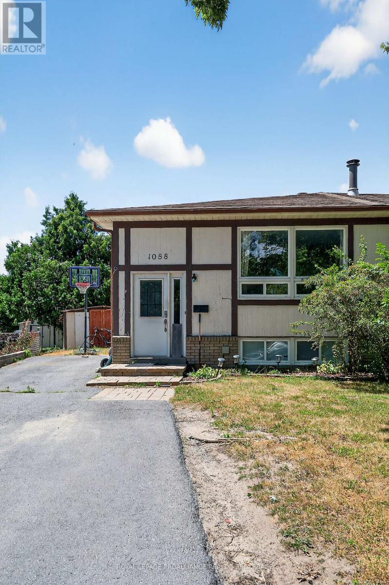 1088 PINEWOOD PLACE