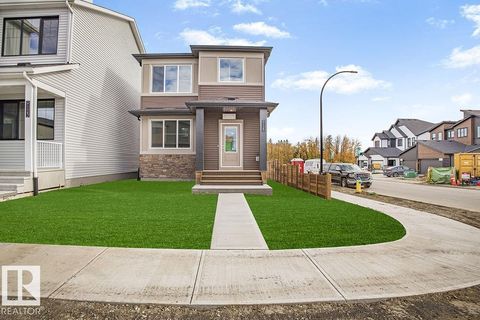 9125 ELVES LO NW Edmonton AB T6M3G2