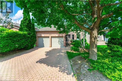323 NORTHWOOD Drive Oakville ON L6M1M8