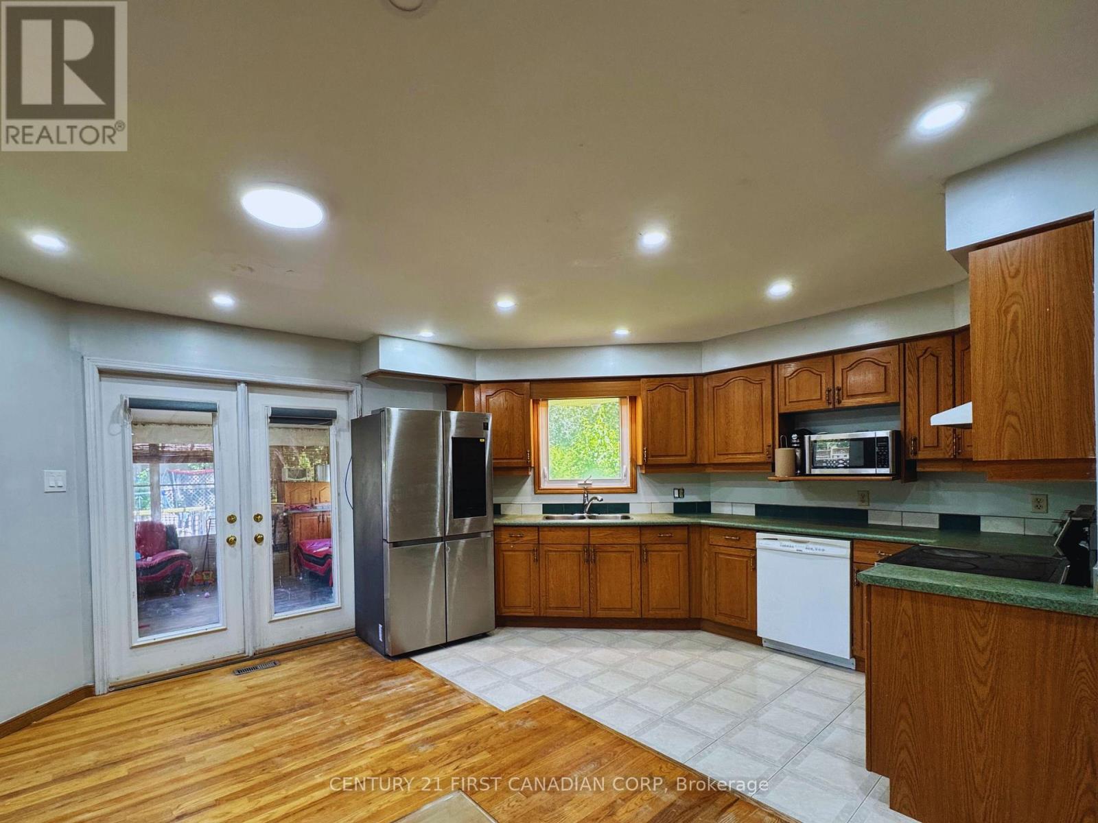 239 EDMUNDS PLACE
