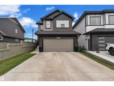 17711 73 ST NW Edmonton AB T5Z0V9