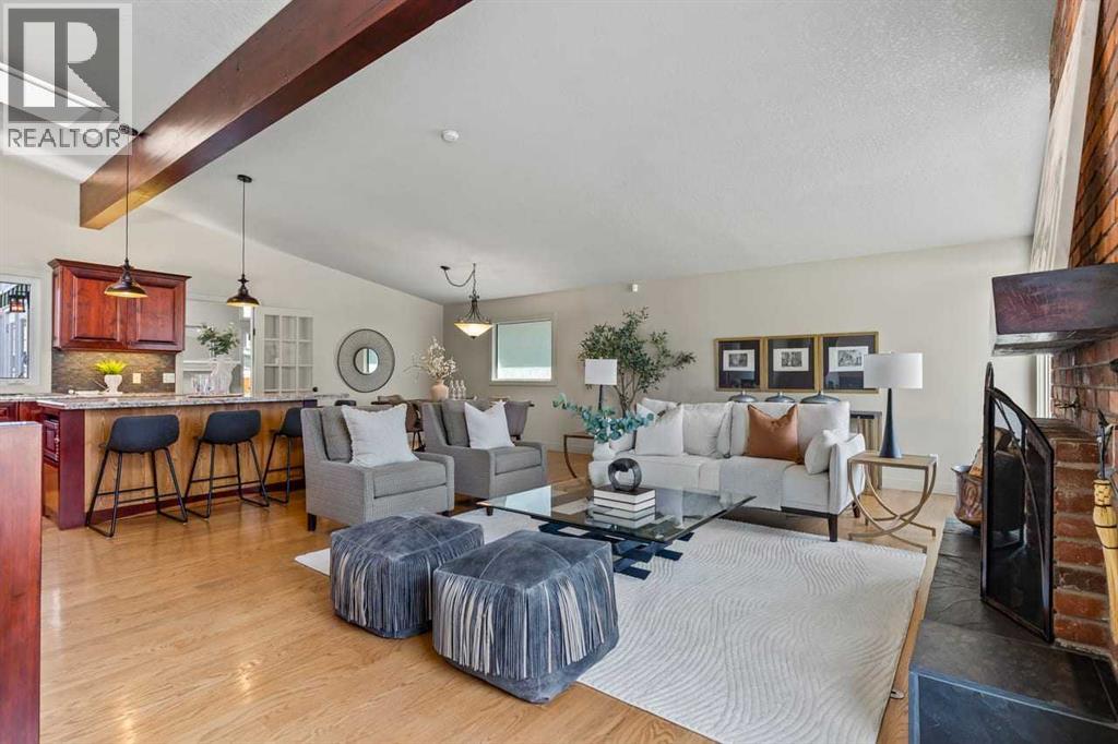 36 Lake Twintree Place SE