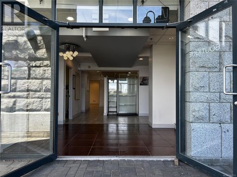 102 19 Dallas Rd Victoria BC V8V5A6