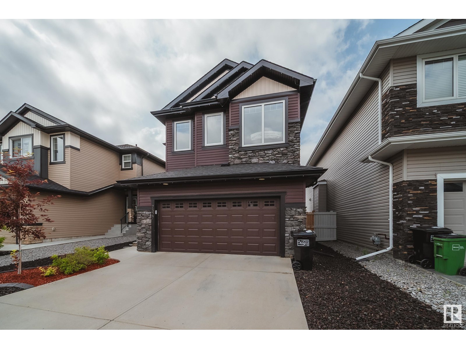 7527 174 AV NW