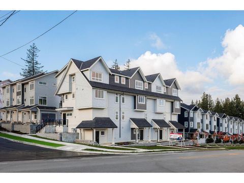 2 14391 61A AVENUE Surrey BC V3X1A4