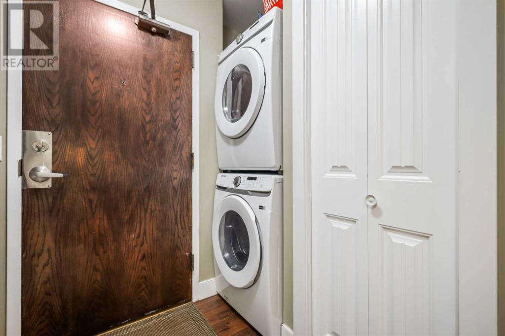 404, 80 Point Mckay Crescent NW