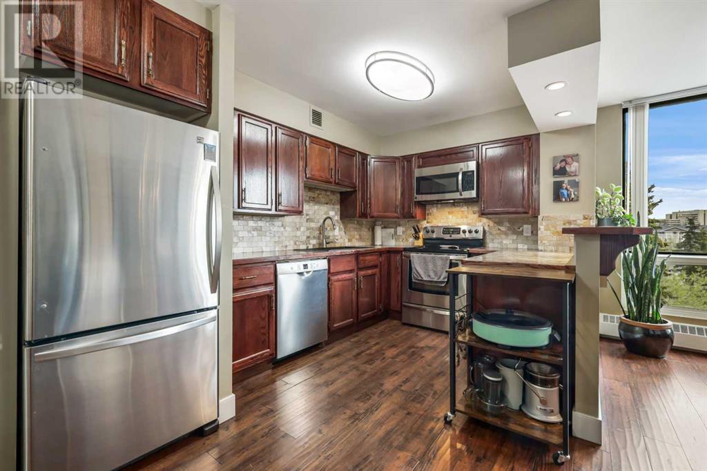 404, 80 Point Mckay Crescent NW