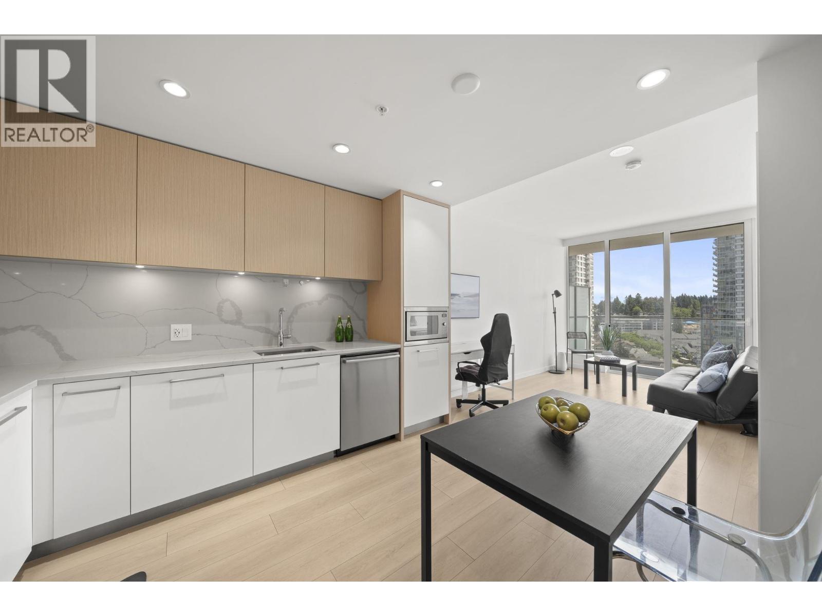 1307 567 CLARKE ROAD