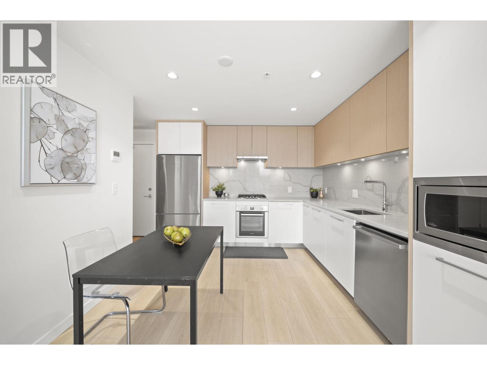 1307 567 CLARKE ROAD