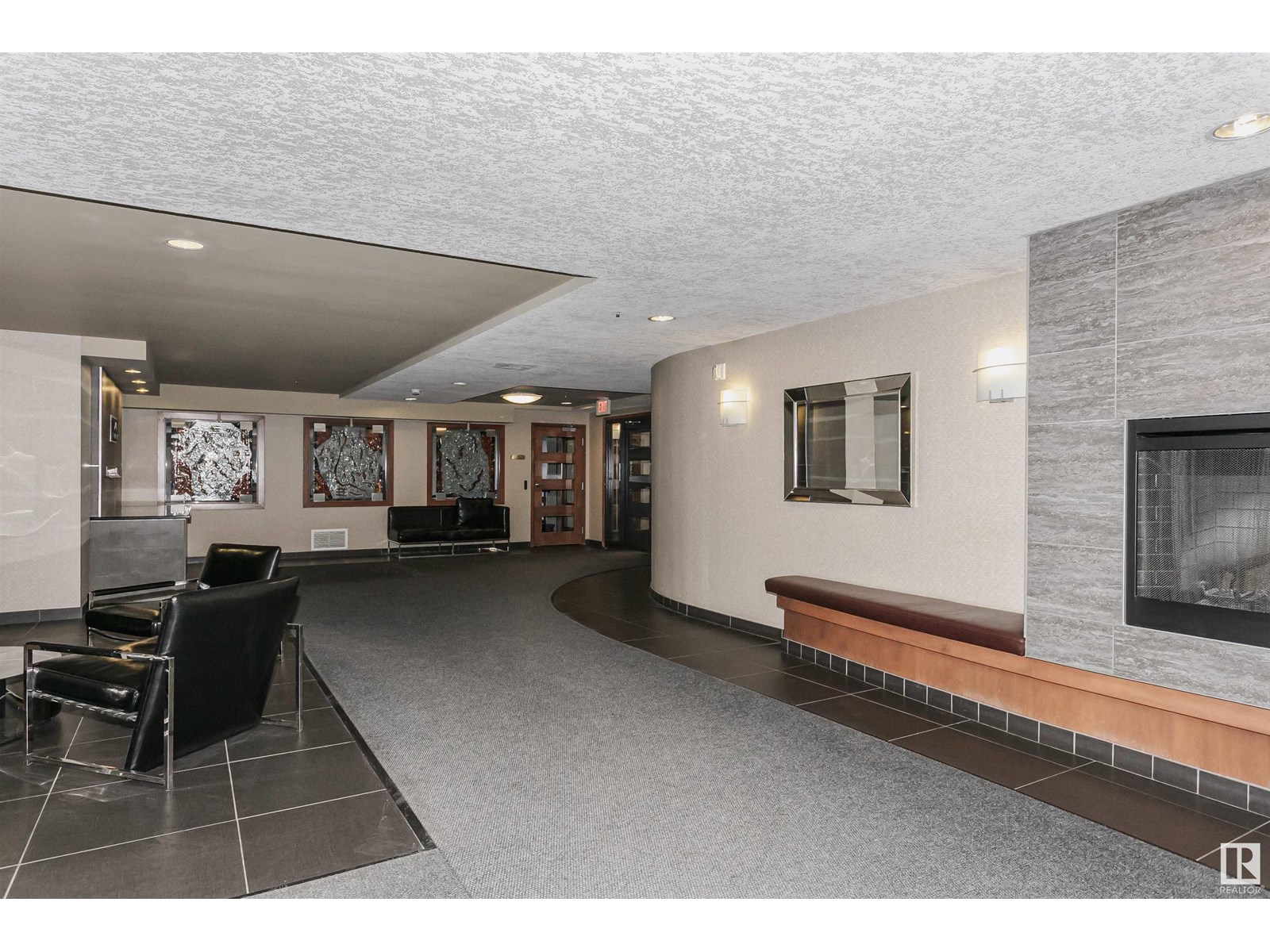#1703 9939 109 ST NW