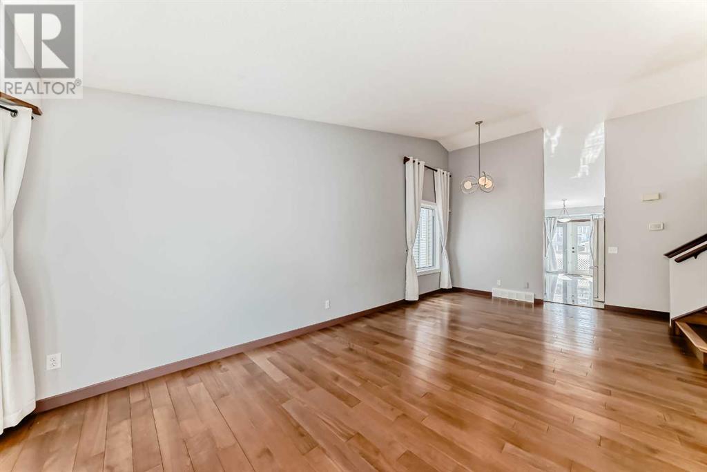 229 Sandarac Drive NW