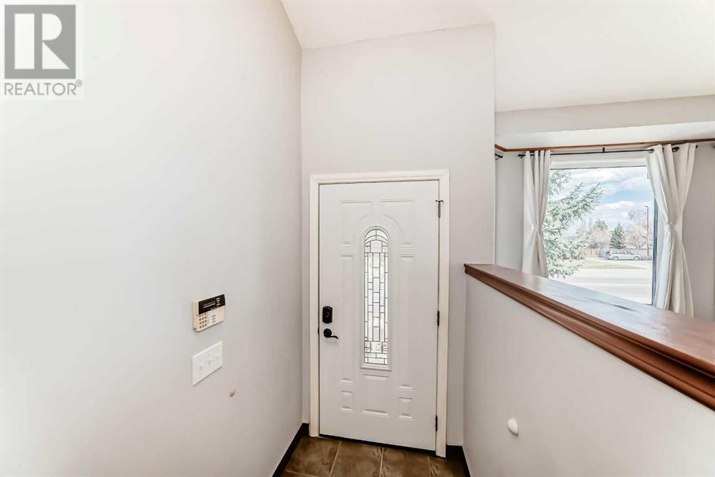 229 Sandarac Drive NW