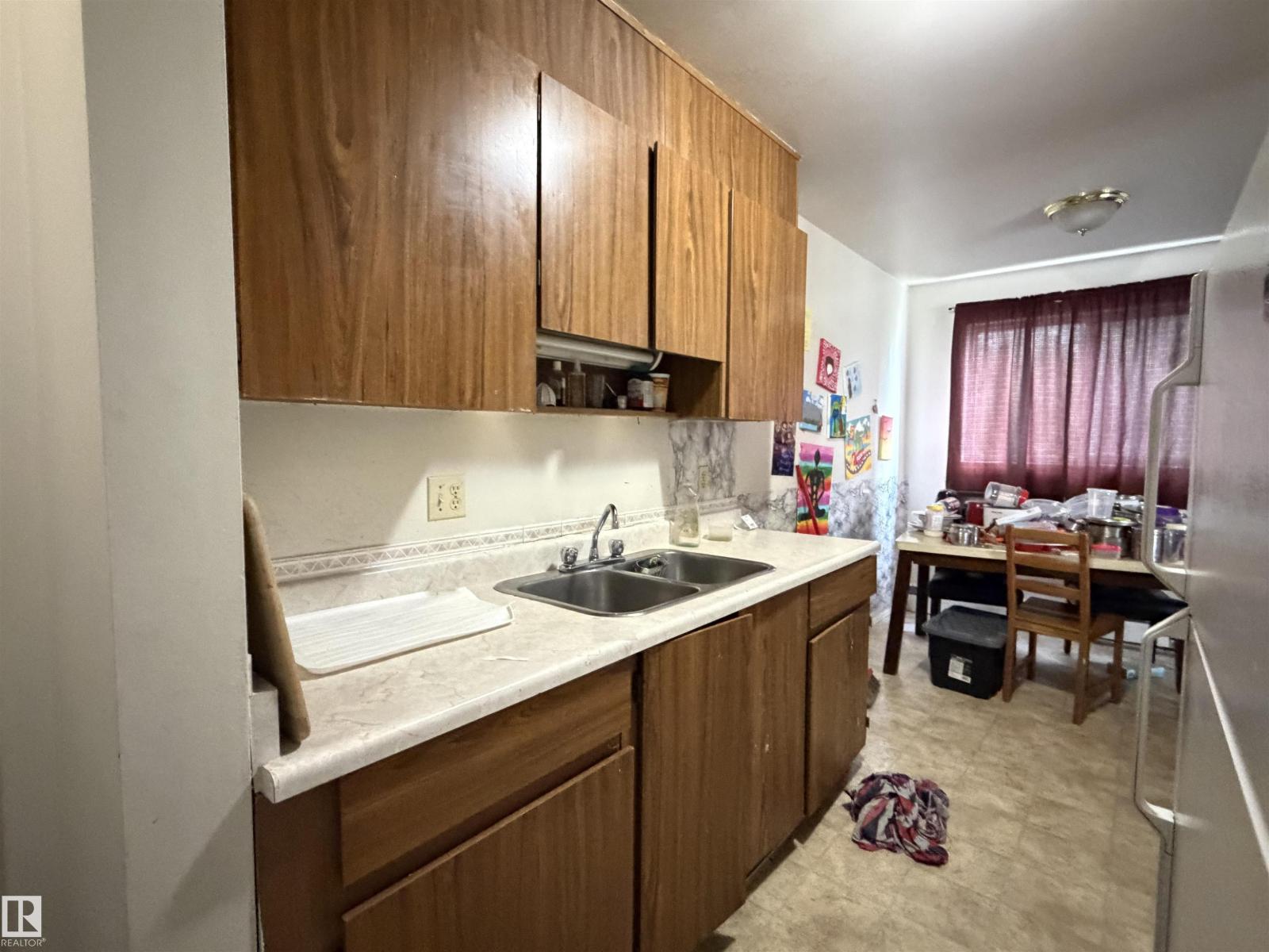 #38 11265 31 AV NW