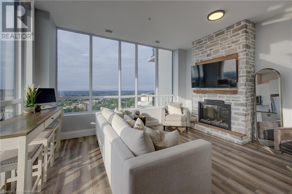 60 CHARLES Street W Unit# 2908