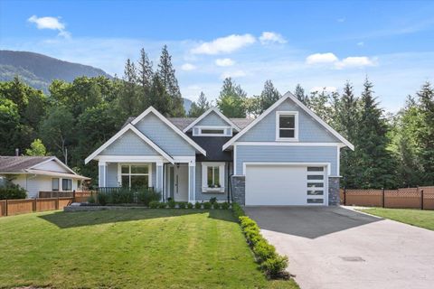 835 MYNG CRESCENT|Harrison Hot Springs Harrison Hot Springs BC V0M1K0