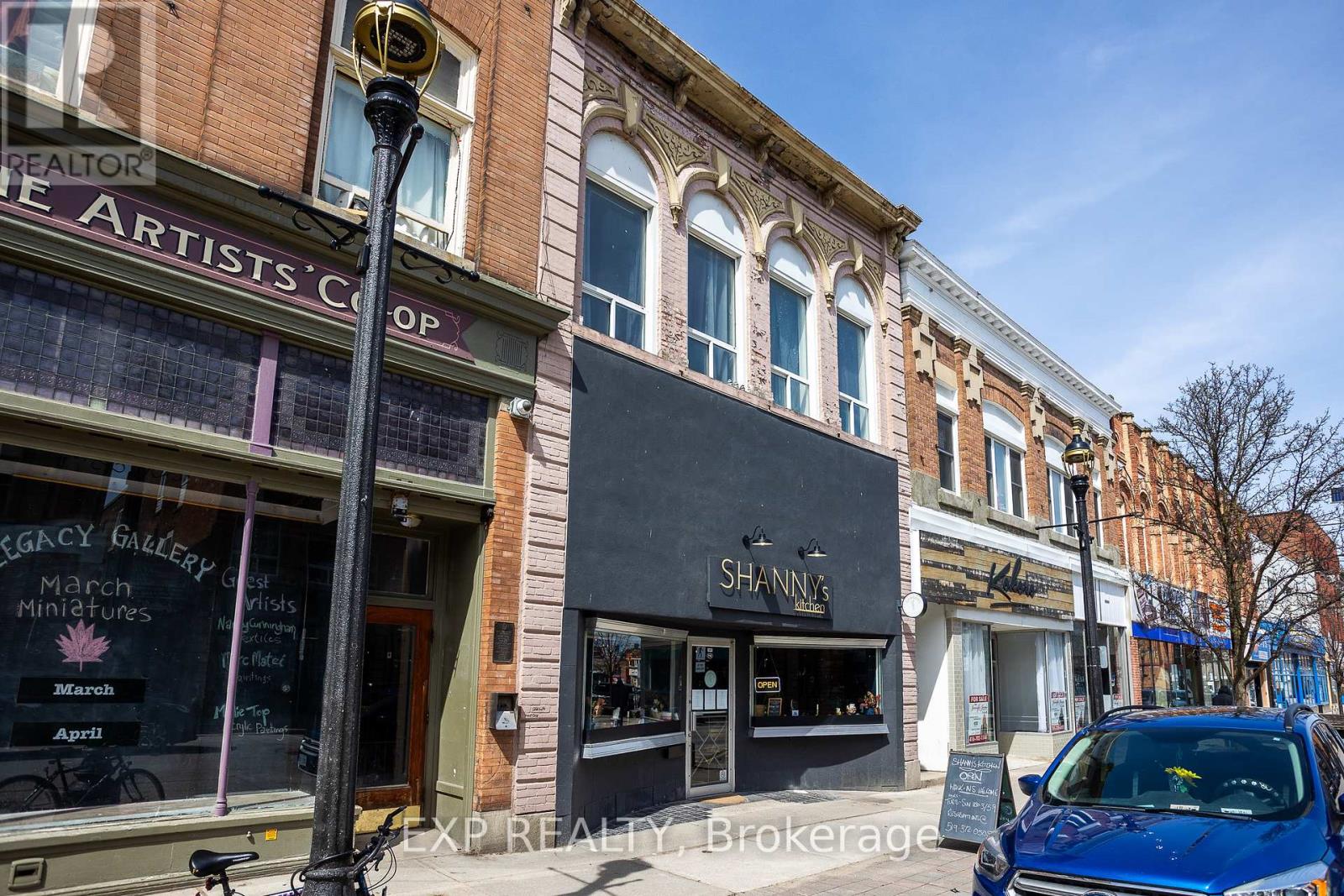 950-956 & 948 2ND AVENUE E