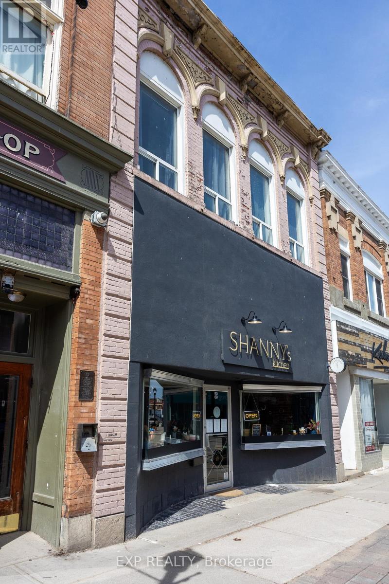 950-956 & 948 2ND AVENUE E