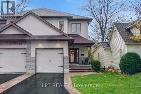 313 CLIFTON ROAD Ottawa ON K1Z5V1