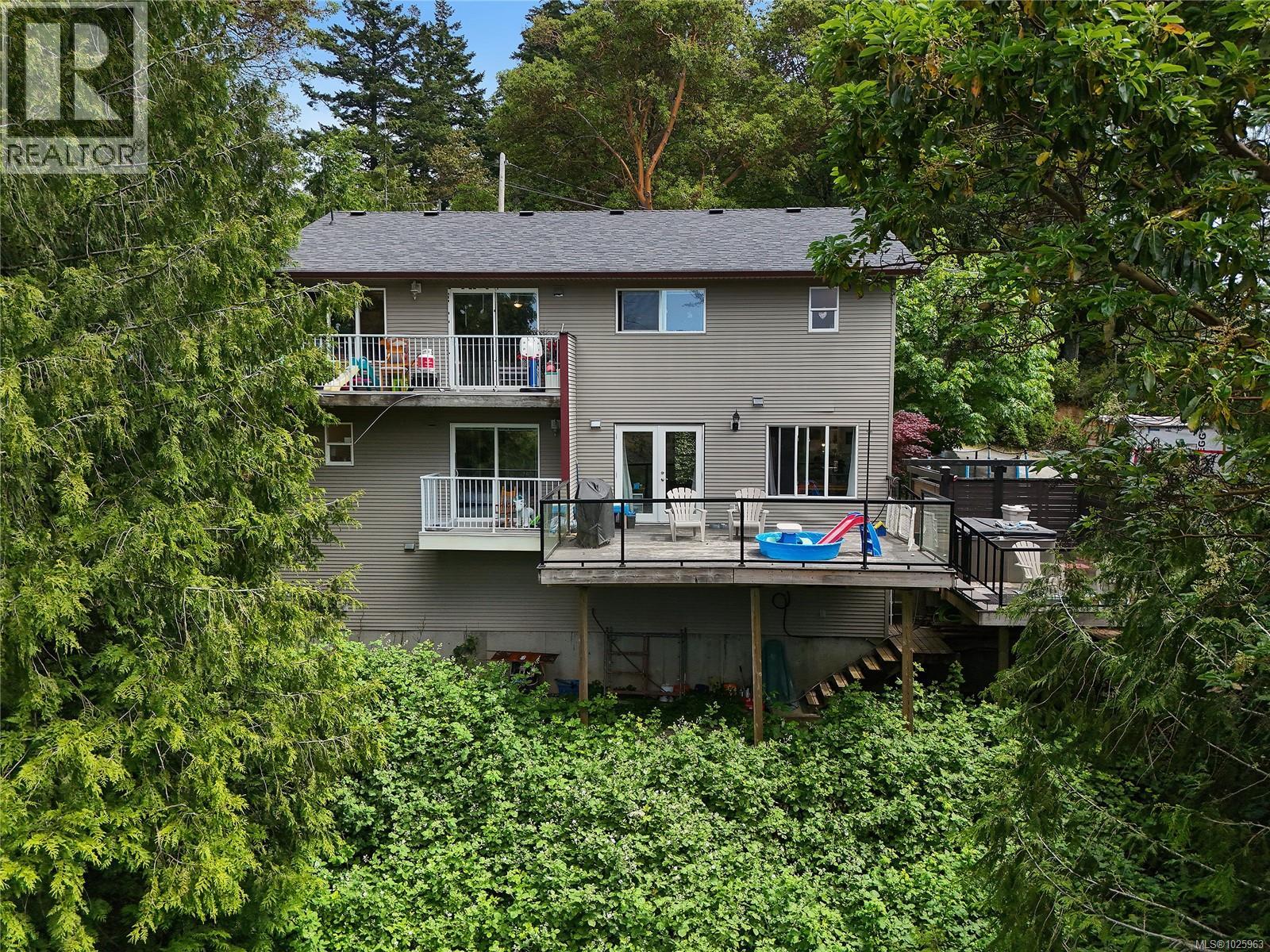 A & B 3232 Loledo Pl