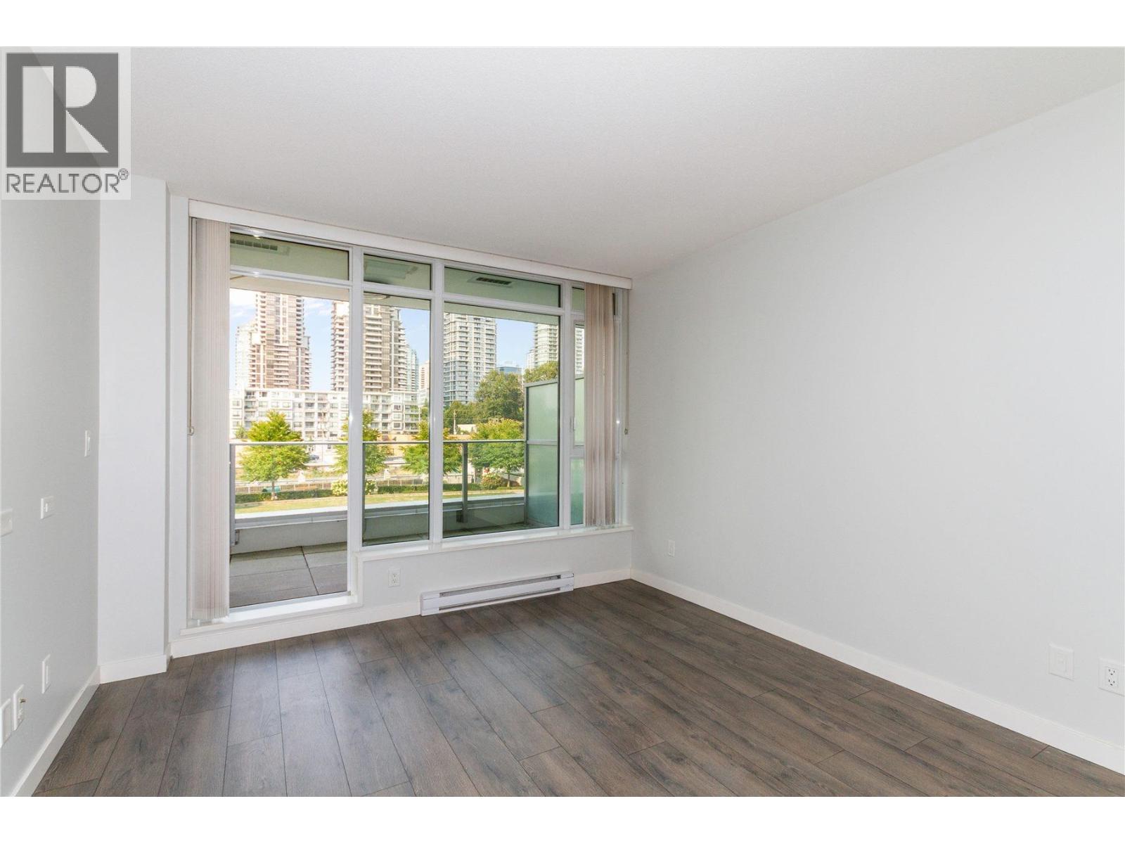 409 2388 MADISON AVENUE