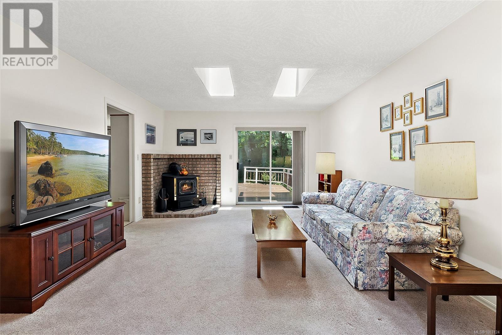 1662 Dean Park Rd