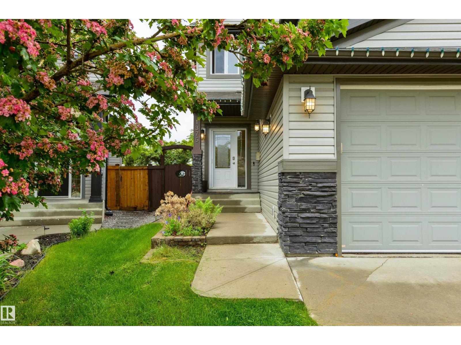 1375 113 ST SW