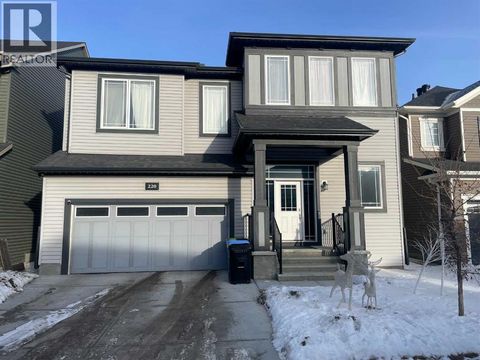 220 Carringham Road NW Calgary AB T3P1V4