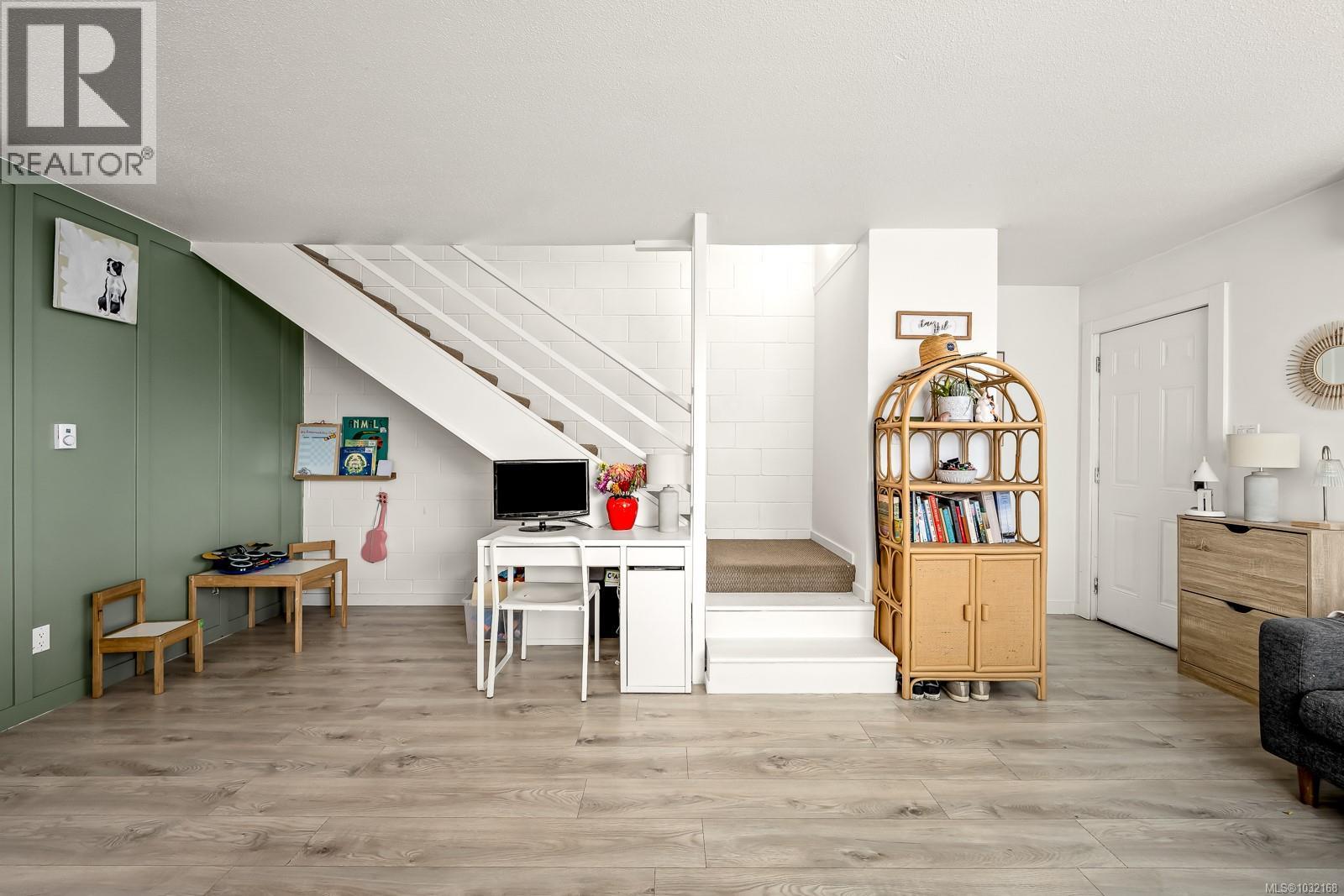 1883 & 1885 England Ave