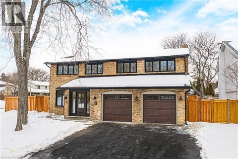 251 GLEN AFTON Drive Burlington ON L7L1G8