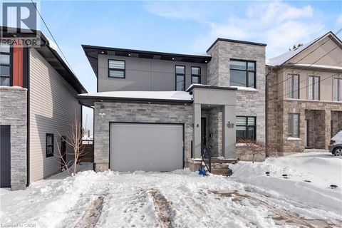 8 LEESON Street St. Catharines ON L2T2R1