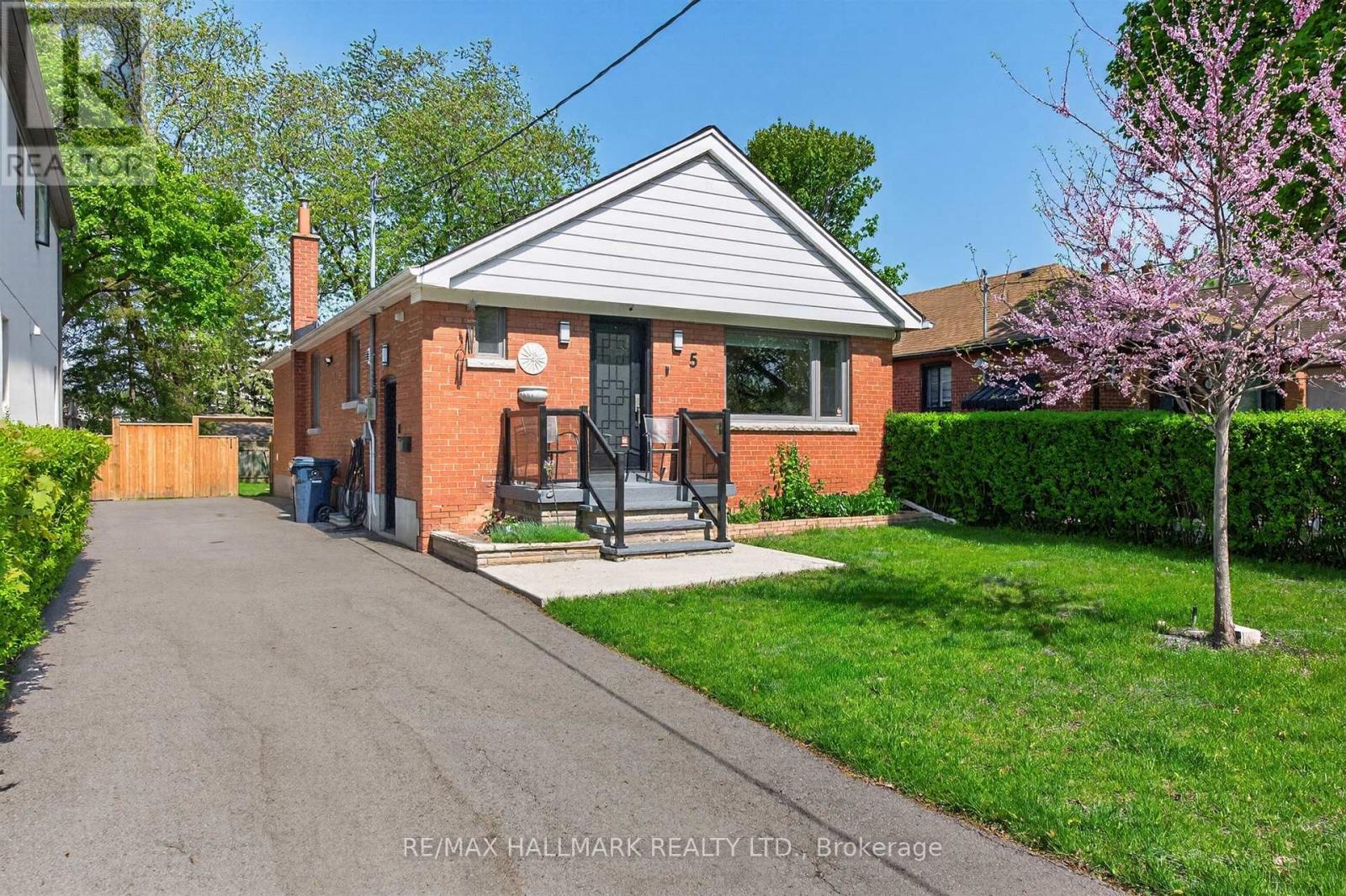 5 ELMONT DRIVE
