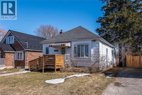 230 LANCASTER Street W Kitchener ON N2H4V1