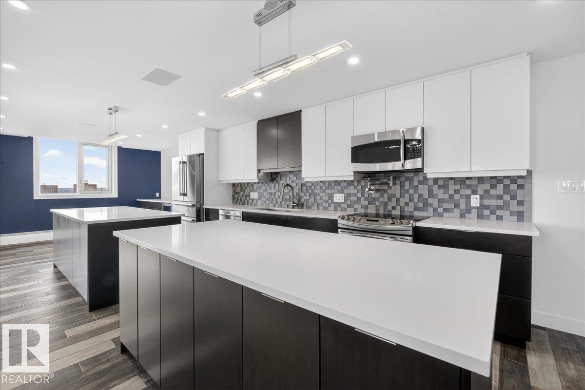#1806 9835 113 ST NW