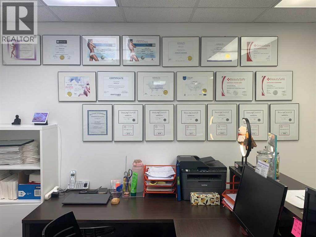 303, 320 23 Avenue SW