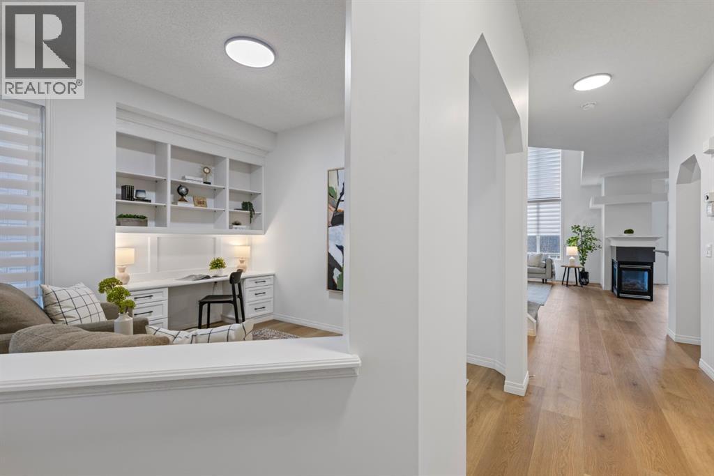 97 Cresthaven Way SW