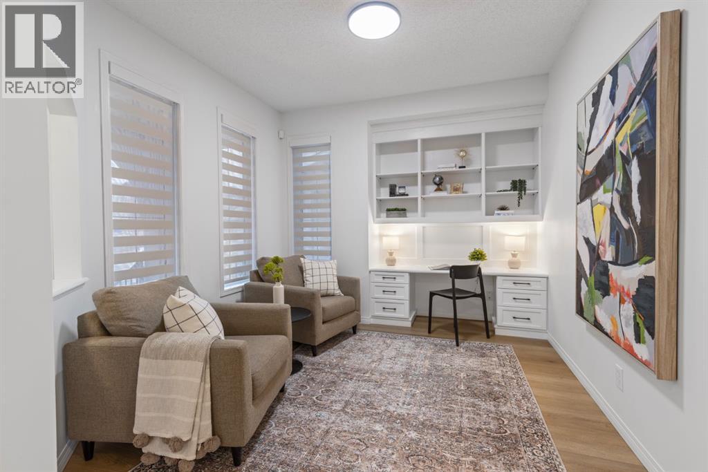 97 Cresthaven Way SW