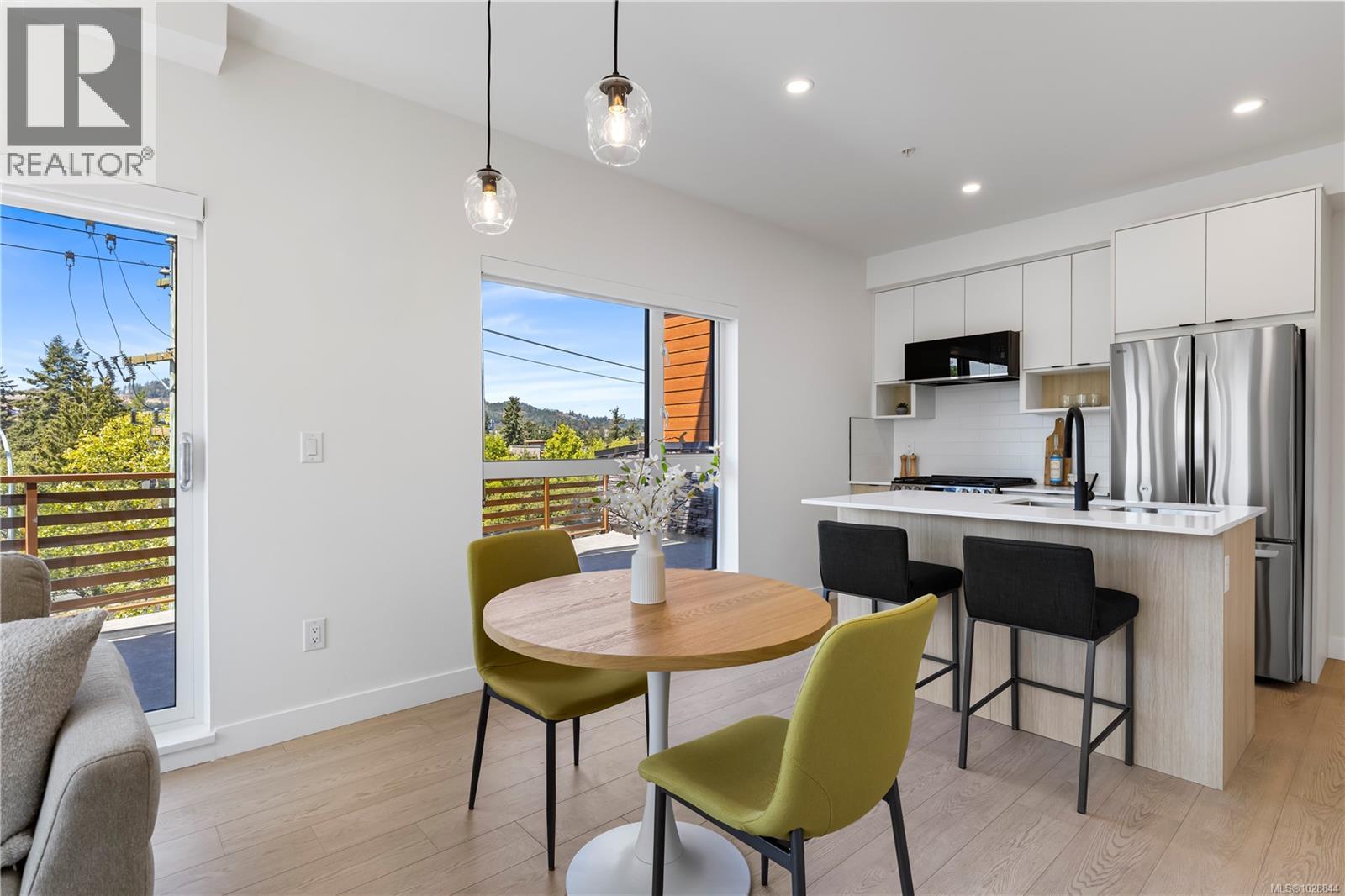 229 2629 Millstream Rd