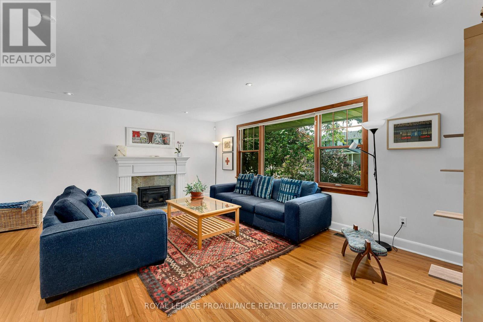 5 WATTS CRESCENT