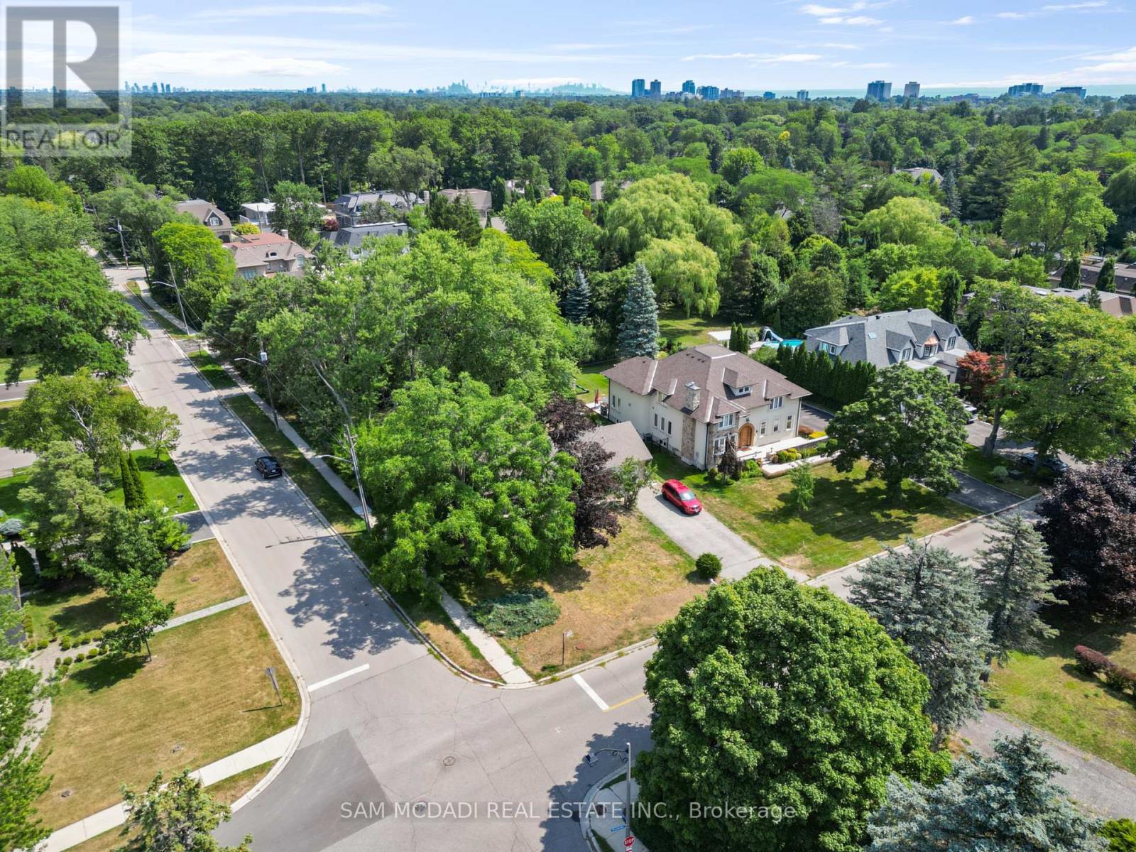 1491 WOODEDEN DRIVE