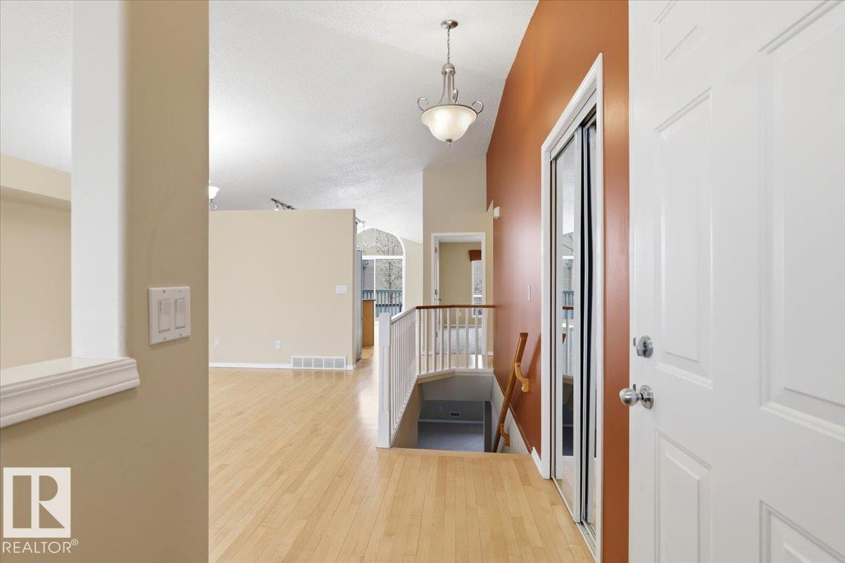 #4 102 BRIDGEPORT CX